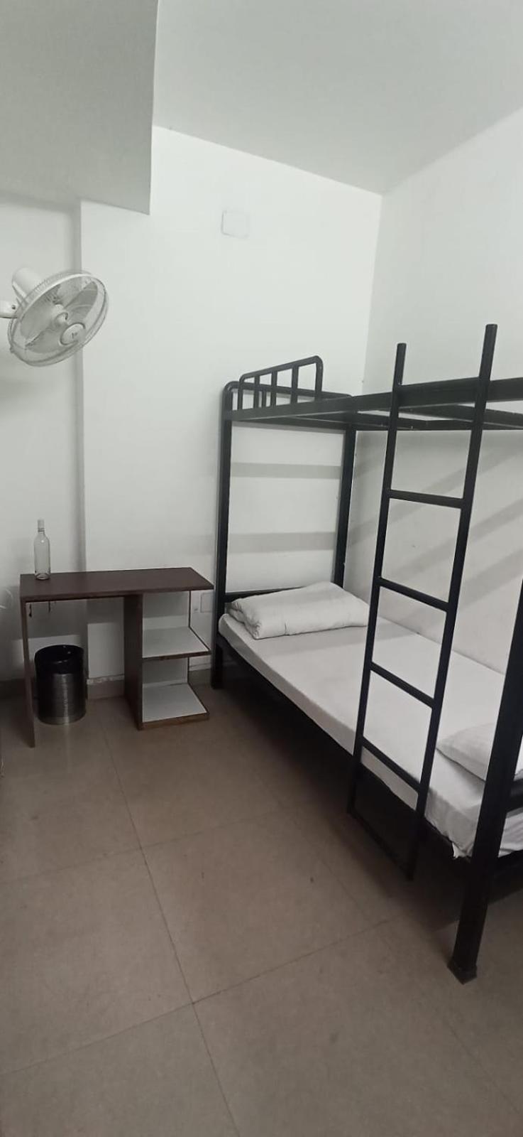 Travelers Hostel 古瓦哈提 外观 照片